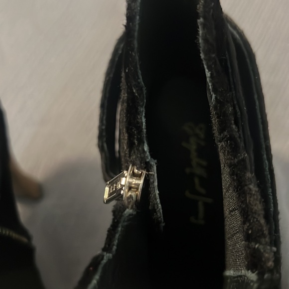 Elizabeth and James pointed toe ankle boots velvet  SZ 8 club wear going out - Picture 4 of 14